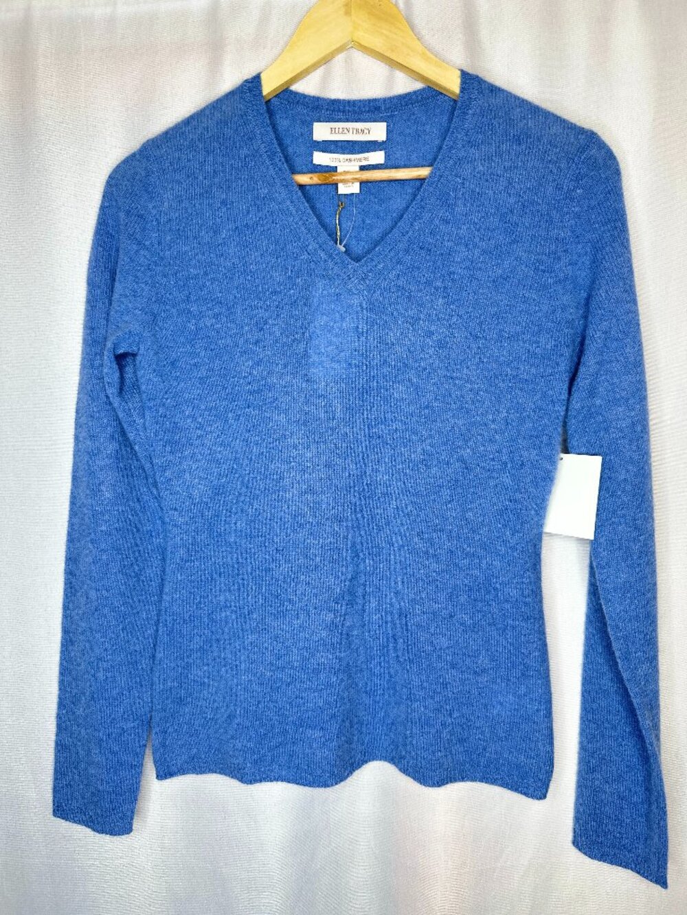 NWT Ellen Tracy 100% Cashmere Blue V-Neck Sweater SMALL Preppy Classic Elevated